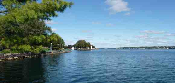 The Cottage Country Guide