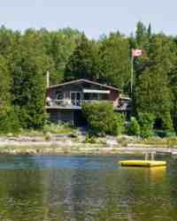 Cottage by the Lake Cottage by the Lake