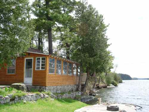 1000 Islands Cottages